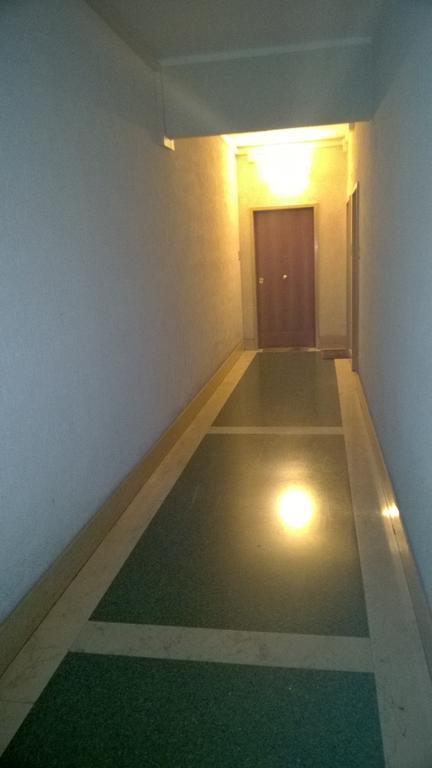 & Parking Apartment *