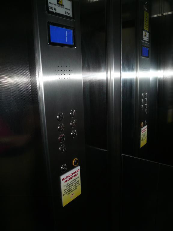 & Parking Apartment Genua